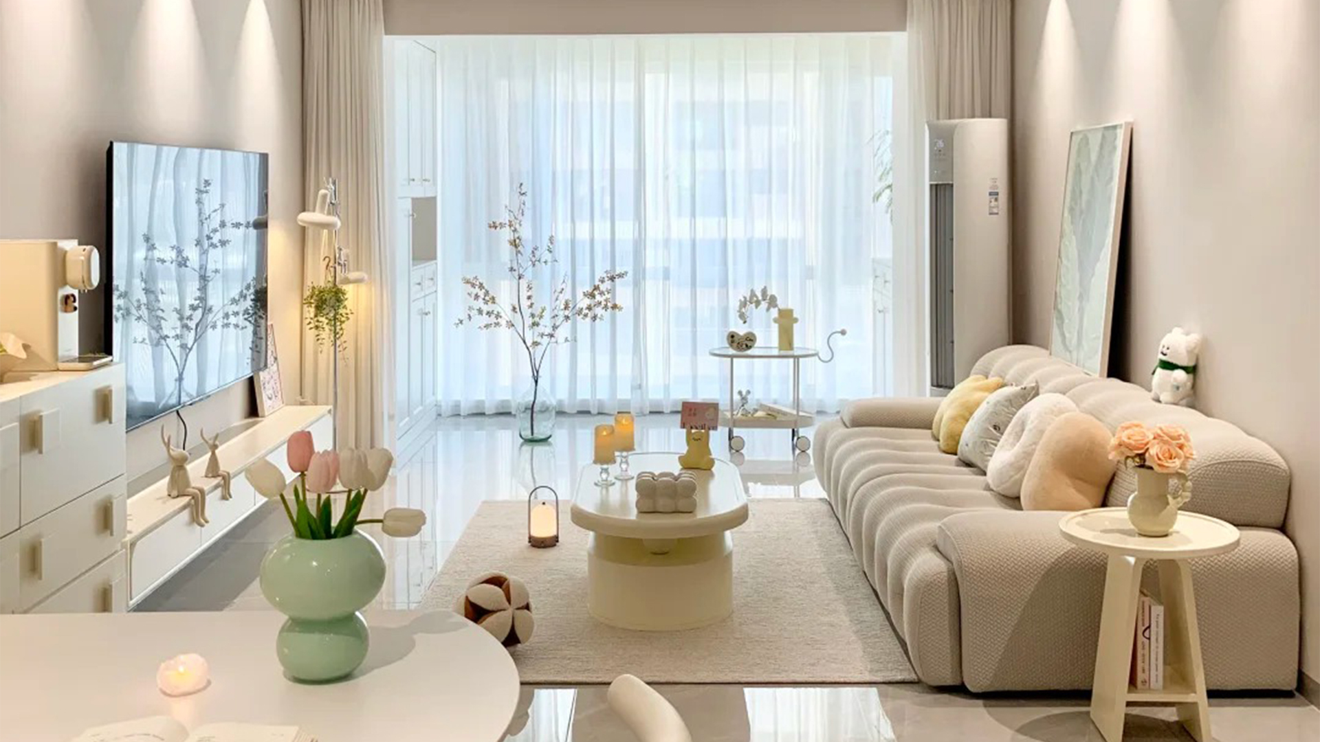 現(xiàn)代簡約風淺色調(diào)設計打造明亮通透居住空間